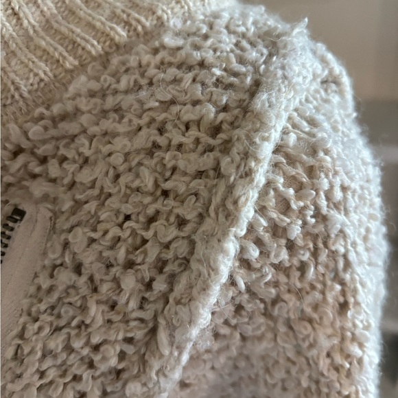 Cream Textured Zip-Up Sweater‎ - Picture 3 of 10